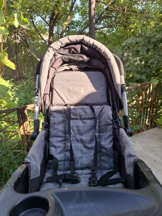 -Коляска детская-