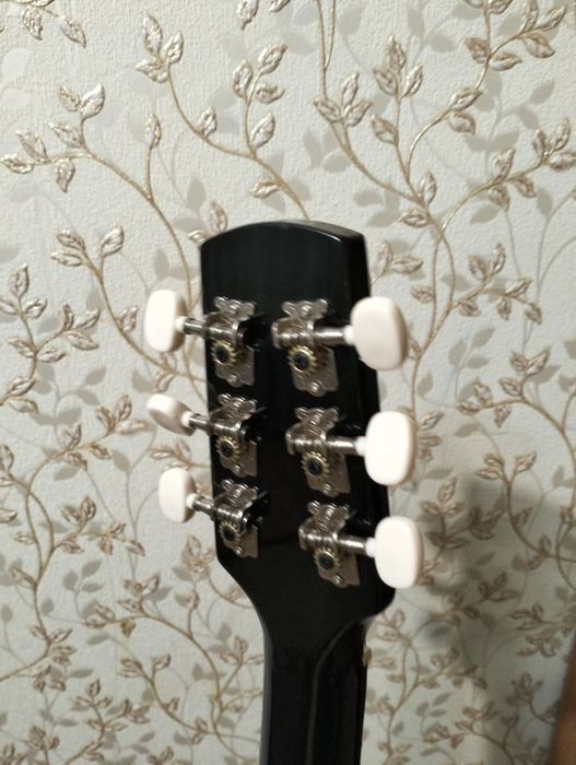 Гитара акустическая с чехлом