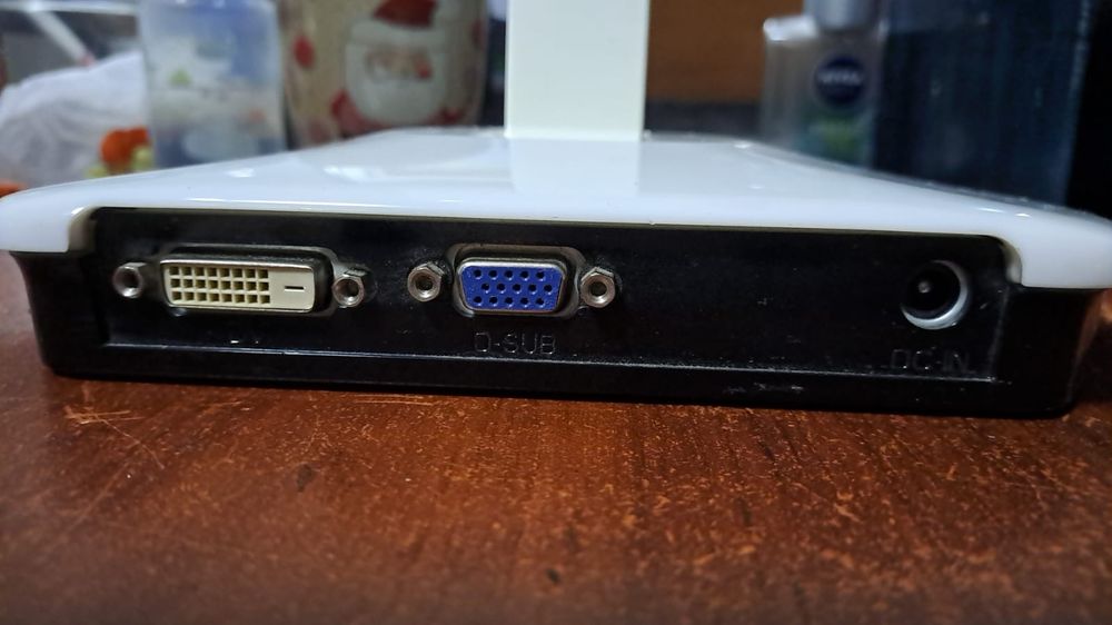 Продам хороши монитор фирмы ЛОС.