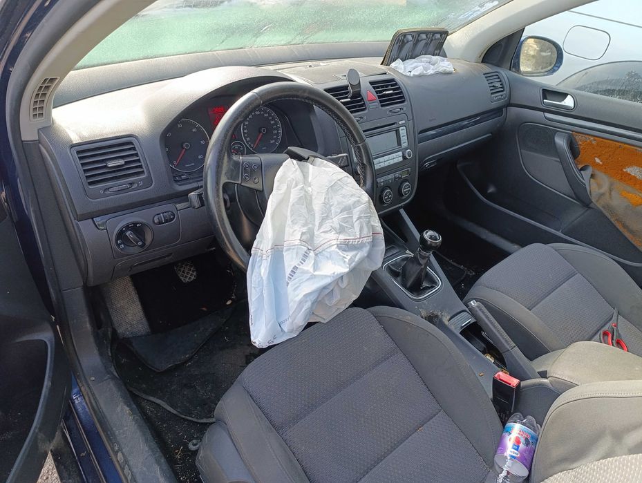 Volkswagen Golf 5 2.0tdi 140к.с. BMM На части