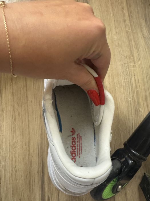 Adidasi Adidas marimea 38