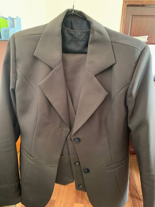 Продаю комплект костюм жакет и юбка