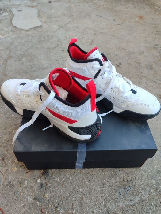 Nike Jordan обувки