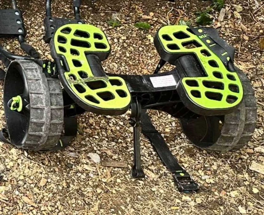 Риболовен каяк с педали + много аксесоари