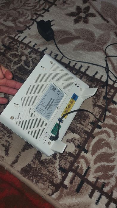 Продаю Роутер Zyxel в отличном состояние !