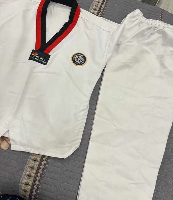 Таэквондо костюм