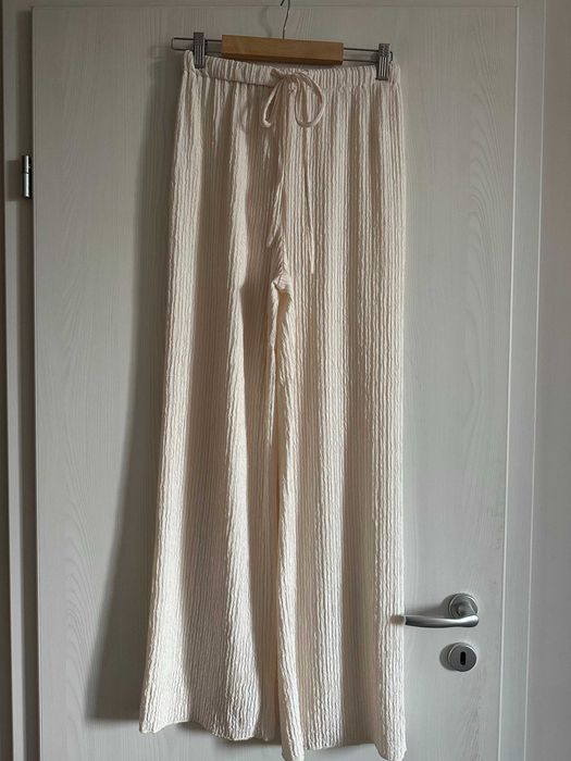 Ефирен дамски летен комплект в бежов цвят - размер S