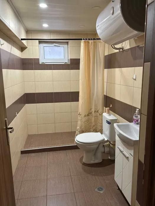 Двустаен апартамент, под наем, Окръжна болница