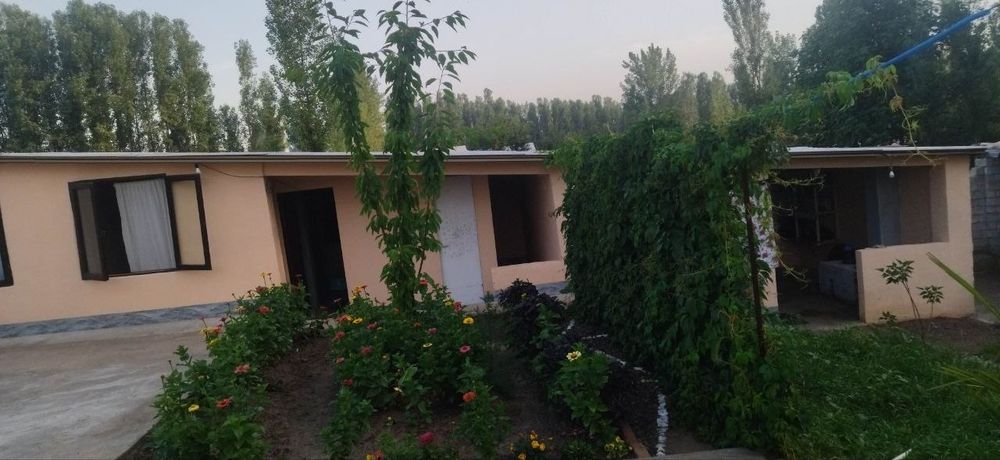 Уй сотилади 9 сотик