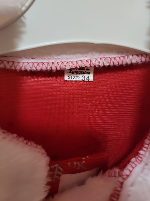 Продам новогодние костюмы для мальчика