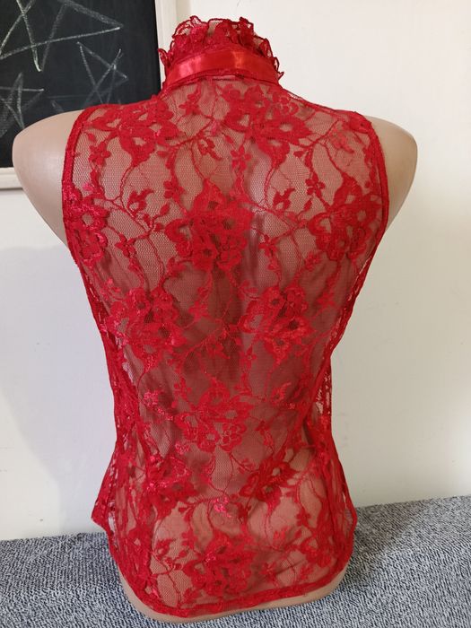 Bluza eleganta roșie dantela sexy victorian style mărimea S 36