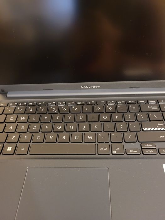 Laptop ASUS VivoBook 15