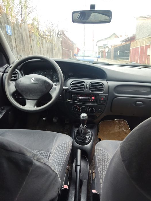 Vând reno Megan 2002