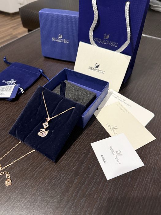 Lantisor Swarovski Model Dazzling Swan Rose/Gold