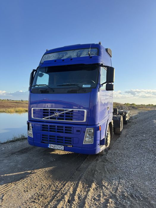 Vand cap tractor Volvo + semiremorca containere