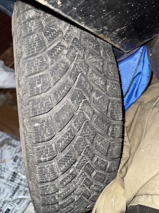 Продам шины mileking липучки