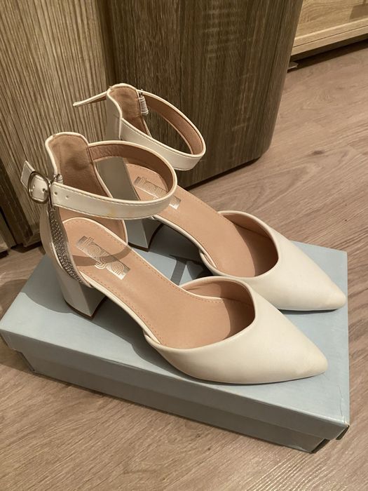 Продажа  женских туфлей