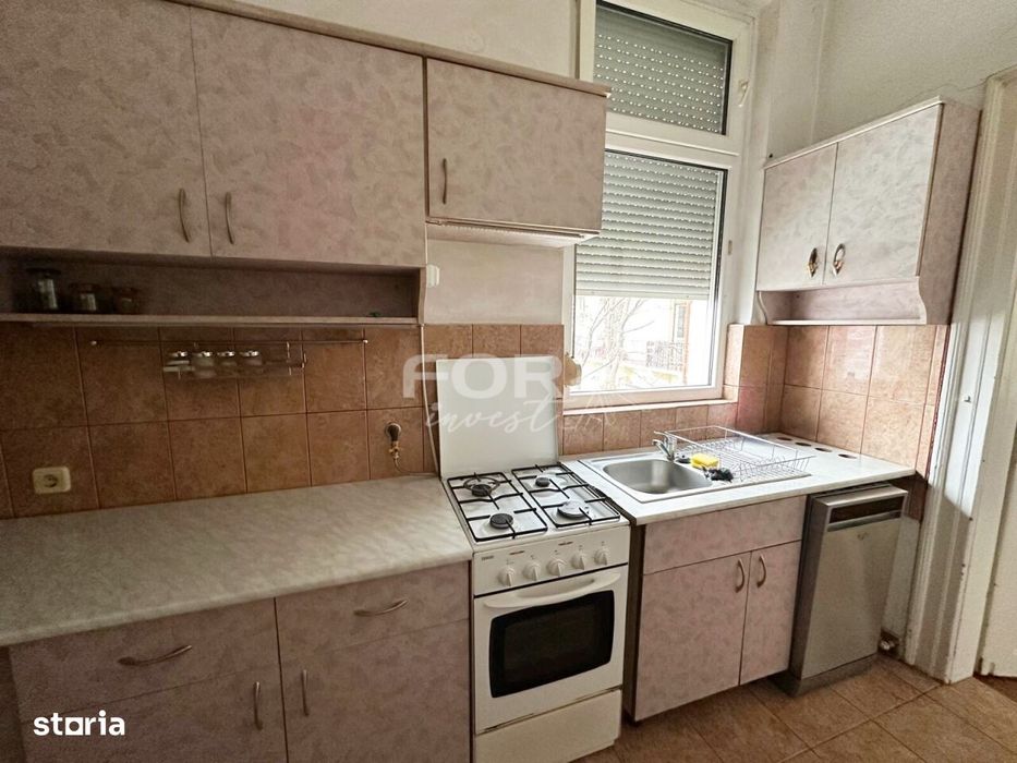 Apartament 2 camere de vanzare,cladire istorica, Piata Unirii