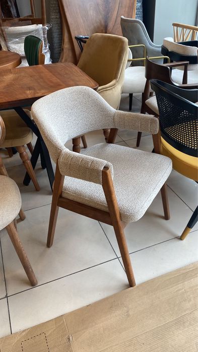 Мебели от масив, столове, маси