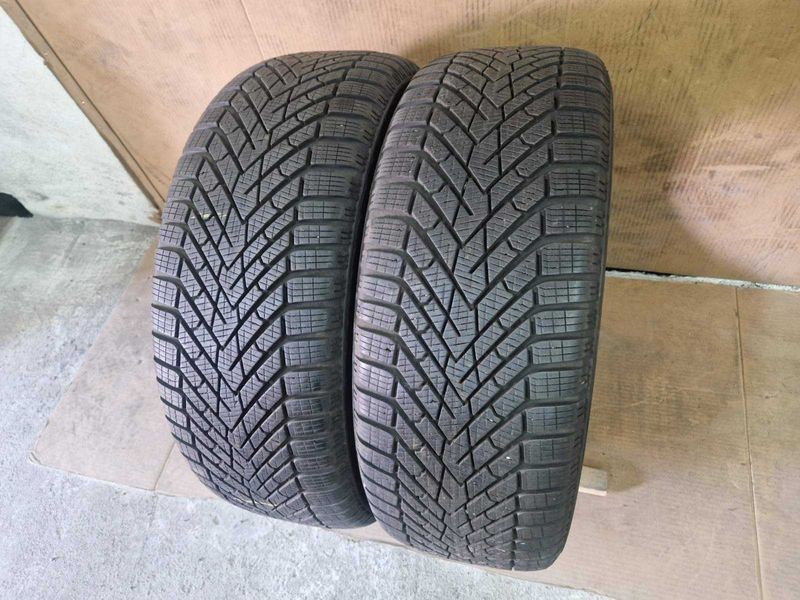 2 Pirelli R18 235/55
зимни гуми 
DOT2822