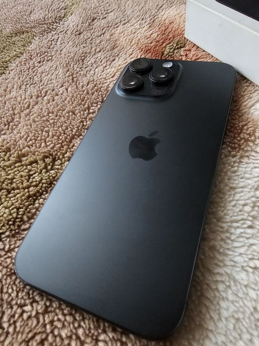 Vand/schimb iPhone 16 Pro Max...liber de rețea