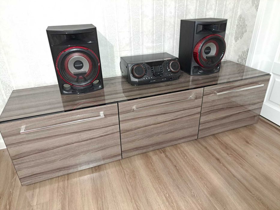 Тумба под телевизор продам недорого