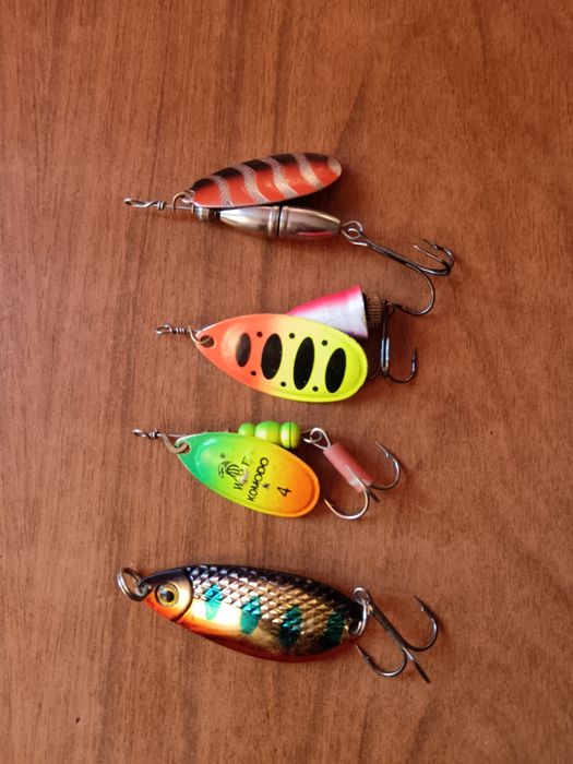 Продам спининг  W.P.E Huron 10-30g 2.4 м