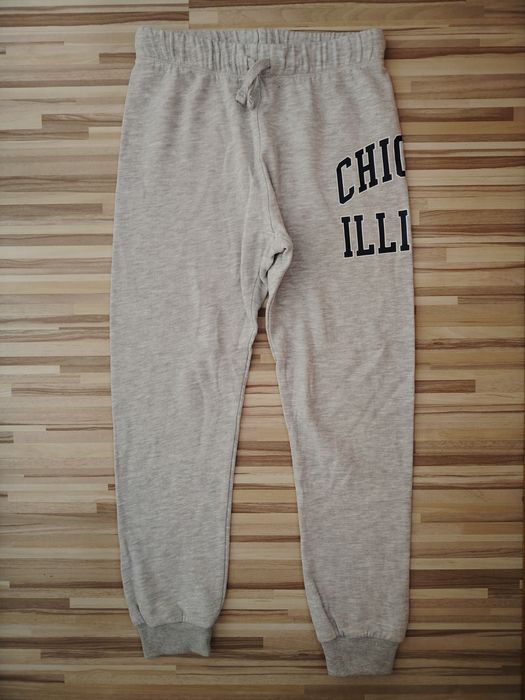 Долнища за момче H&M 140 размер