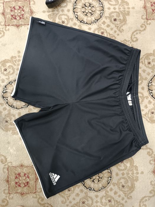 Оригинальные шорты adidas