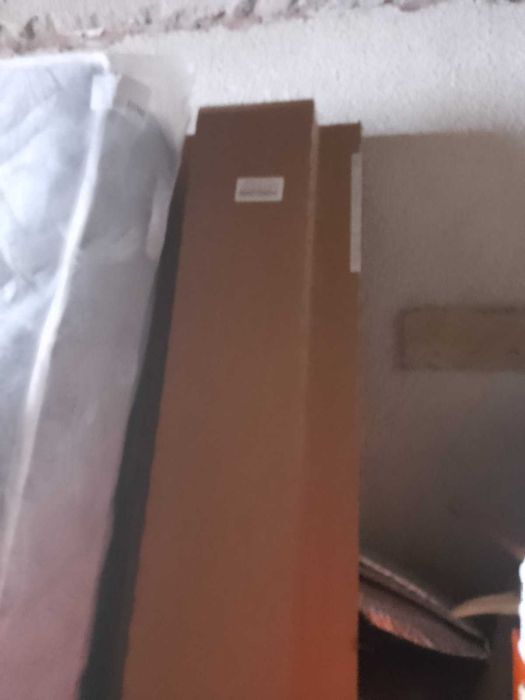 Двуетажно легло
Мики