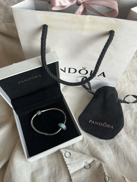 Браслет Pandora с шармом