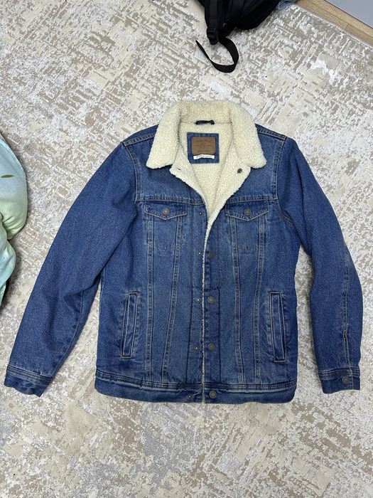 Куртка джинсовая