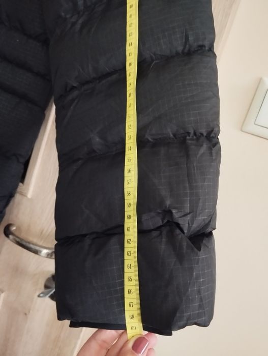 Продавам мъжко зимно яке