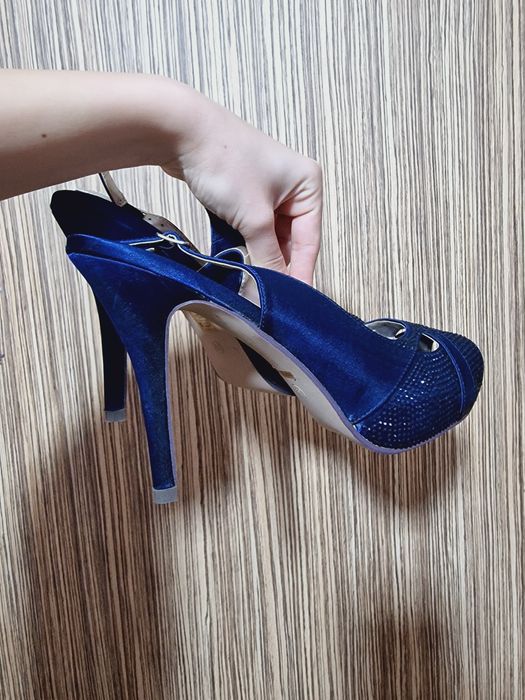 Sandale cu toc Paper Dolls