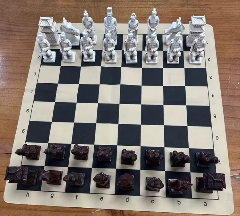 Шахмат.          .