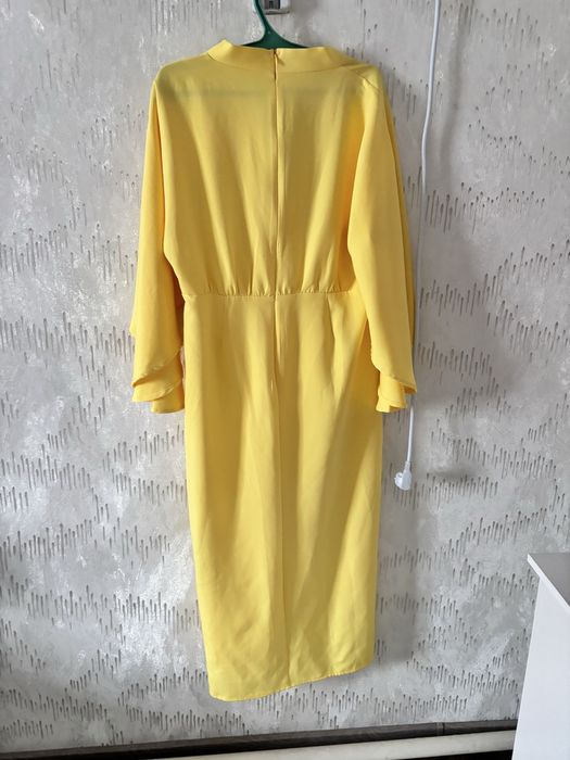 Новое платье желтое