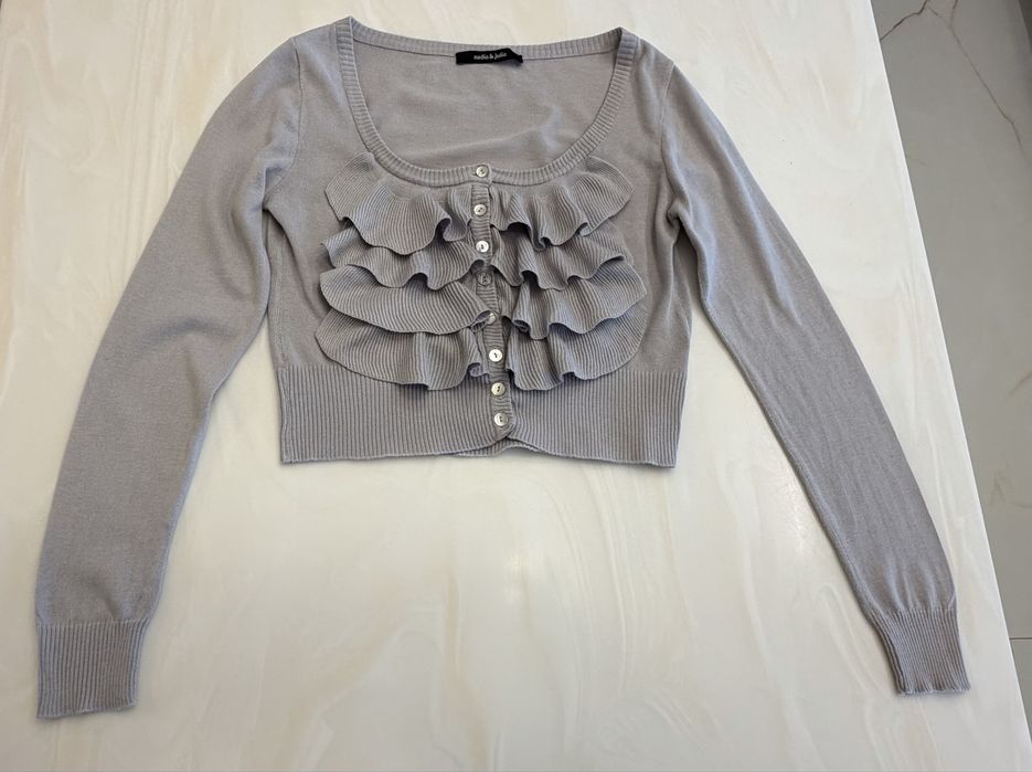 Bluza crop deosebita