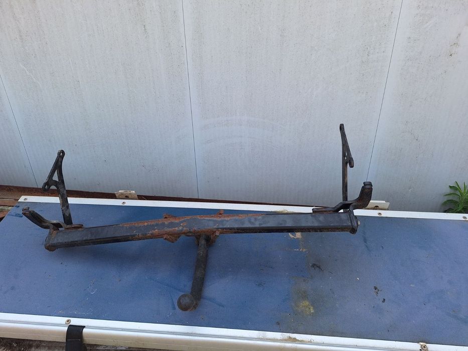 Теглич за Citroen C5 Aircross