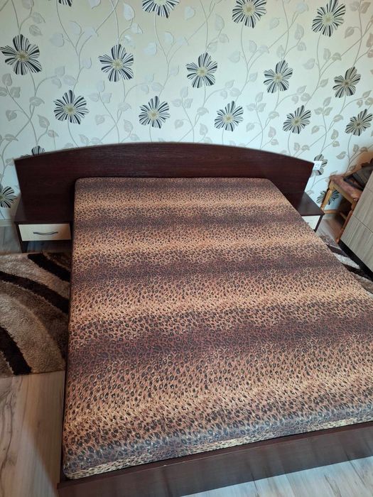 Легло правено по поръчка