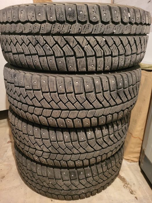 Продам зимние шины