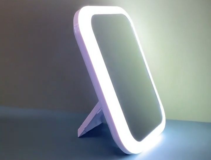 Зеркало с подсветкой