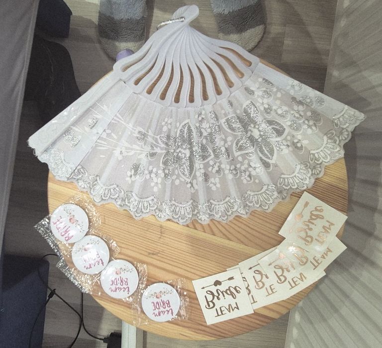 Vând accesorii pt nunta