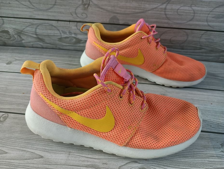 Nike Roshe N 38,5 дамски маратонки