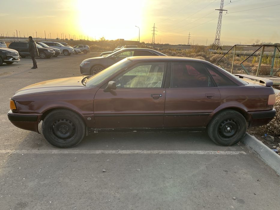 Продам audi 80.