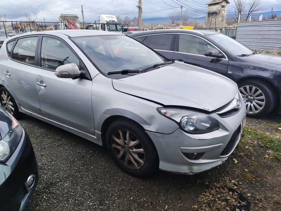 Hyundai i30 1,4 i, Хюндай и30 за Части! Април 2011