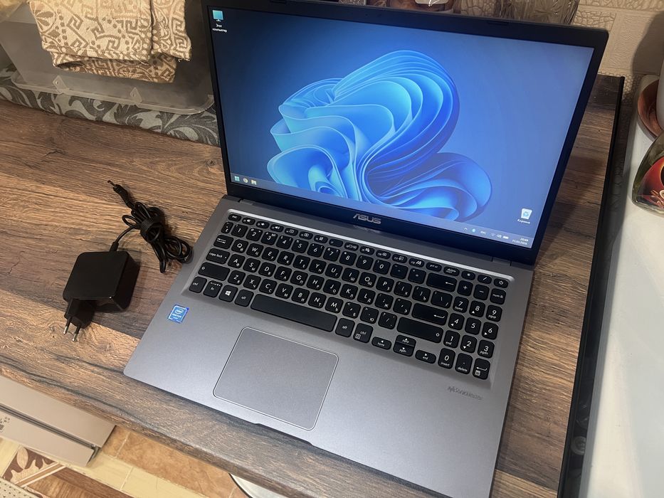 Ноутбук ASUS Vivobook X515MA