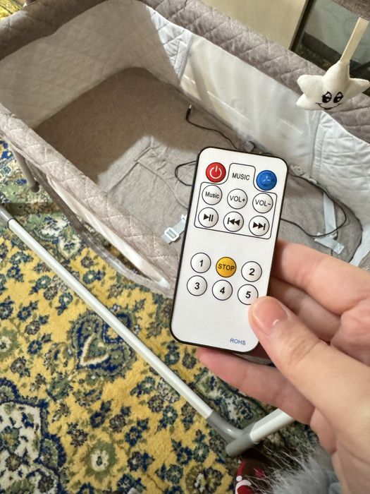 Bolalar belanchagi sotiladi