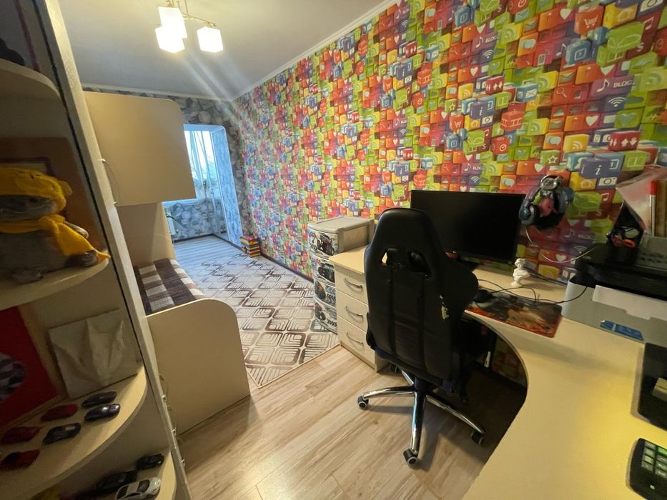 Продается 4-х комнатная квартира