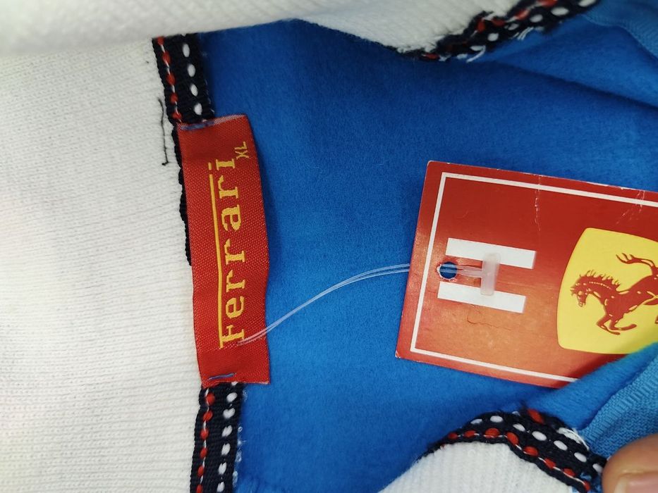 Мужские ветровки Ferrari