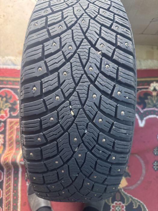 Продам шины в комплекте месяц ездил . Р 16